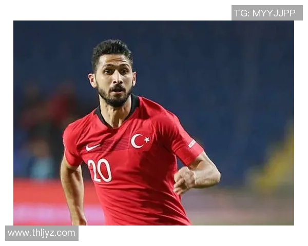 足球巨星泪洒赛场背后故事 揭示情感与荣耀的真实碰撞