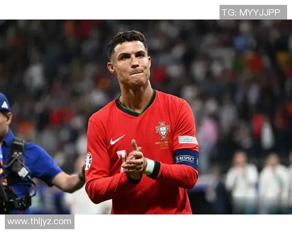 全球足球各位置顶级球星盘点及其传奇表现解析